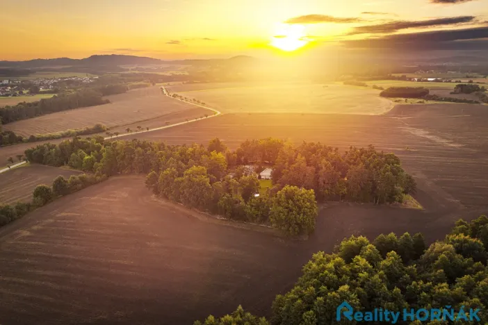 Prodej komerčního pozemku, Katovice, 17169 m2