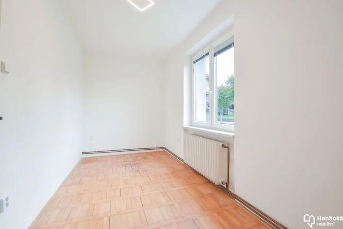 Prodej bytu 3+1, Dolany, 70 m2