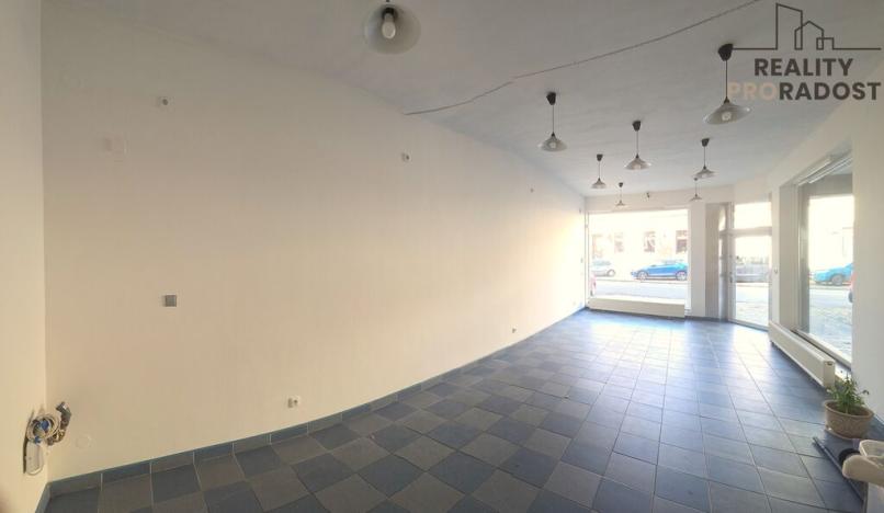 Pronájem obchodního prostoru, Hodonín, Štefánikova, 50 m2