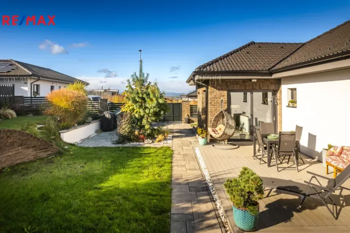 Prodej rodinného domu, Srubec, U Pilota, 136 m2