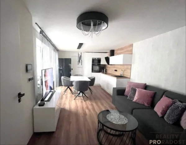 Pronájem bytu 2+kk, Velké Pavlovice, 65 m2