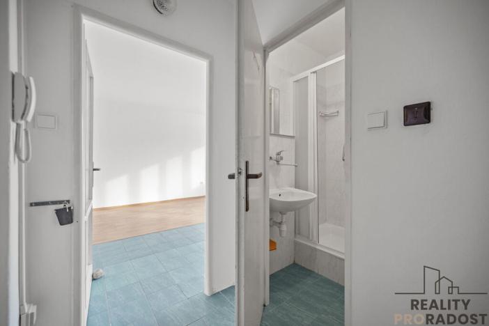 Pronájem bytu 1+kk, Pardubice, Ohrazenická, 28 m2