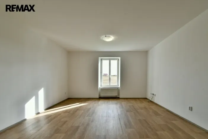 Pronájem bytu 1+kk, Opočno, Podzámčí, 35 m2