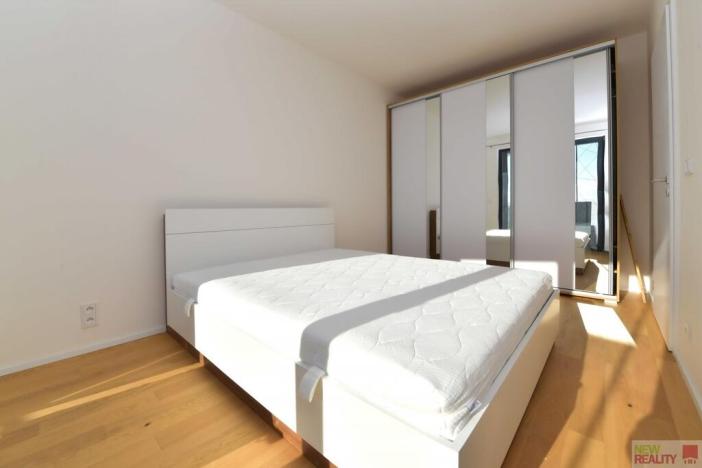 Pronájem bytu 2+kk, Praha - Stodůlky, Bělohlávkova, 46 m2