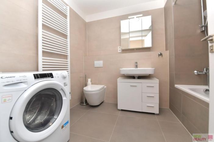 Pronájem bytu 2+kk, Praha - Stodůlky, Bělohlávkova, 46 m2