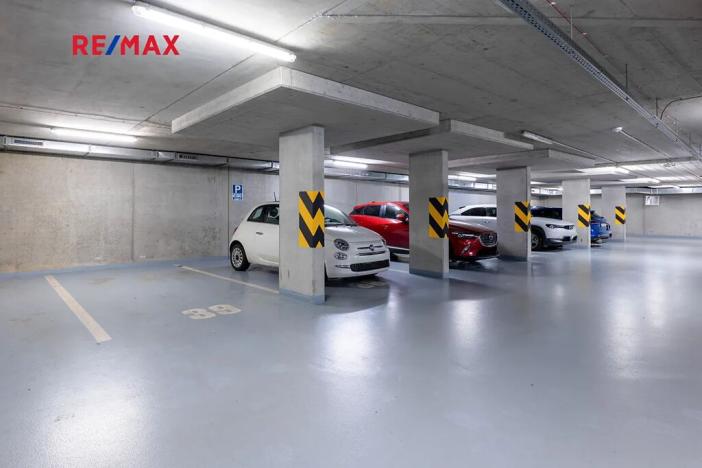 Pronájem bytu 2+kk, Praha - Holešovice, Komunardů, 68 m2