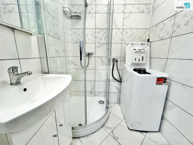 Pronájem bytu 4+1, Praha - Modřany, U zastávky, 75 m2