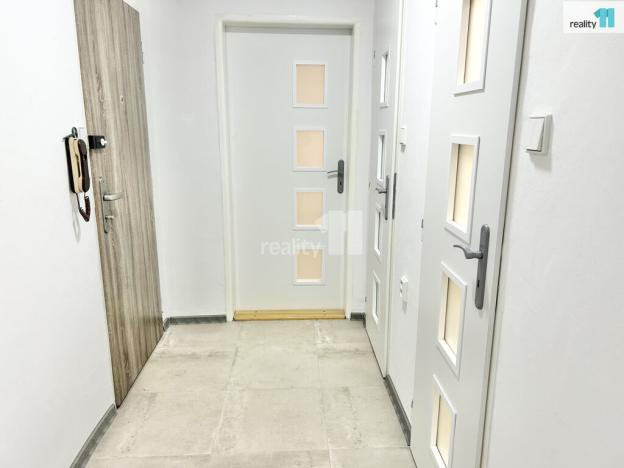 Pronájem bytu 4+1, Praha - Modřany, U zastávky, 75 m2