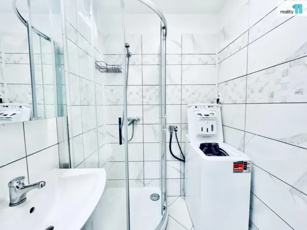 Pronájem bytu 4+1, Praha - Modřany, U zastávky, 75 m2