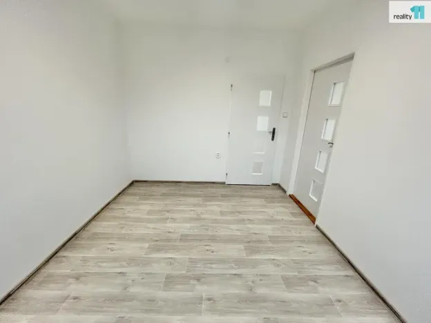 Pronájem bytu 4+1, Praha - Modřany, U zastávky, 75 m2