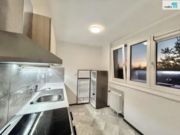 Pronájem bytu 4+1, Praha - Modřany, U zastávky, 75 m2