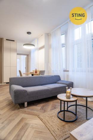 Pronájem bytu 2+kk, Ostrava, Nádražní, 47 m2