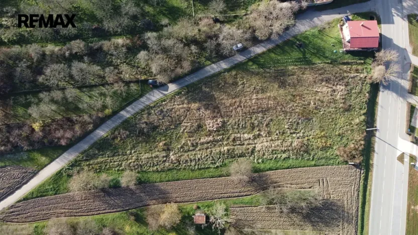 Prodej komerčního pozemku, Hustopeče, 2813 m2