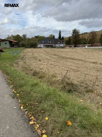 Prodej komerčního pozemku, Hustopeče, 2813 m2