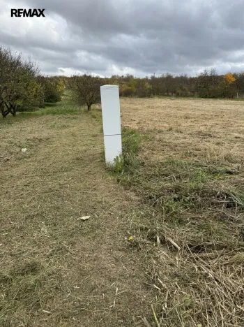 Prodej komerčního pozemku, Hustopeče, 2813 m2