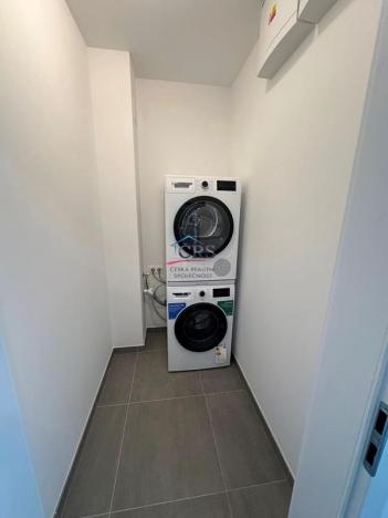 Pronájem bytu 2+kk, Praha, Karla Guta, 54 m2