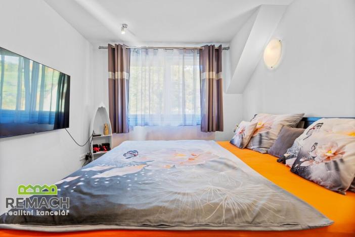 Pronájem bytu 2+kk, Náchod, Poděbradova, 79 m2