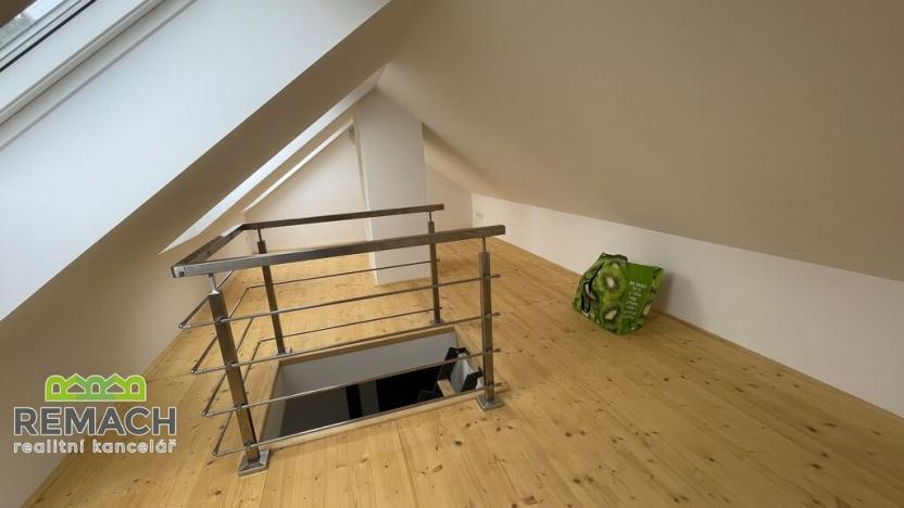 Pronájem bytu 2+kk, Náchod, Poděbradova, 79 m2