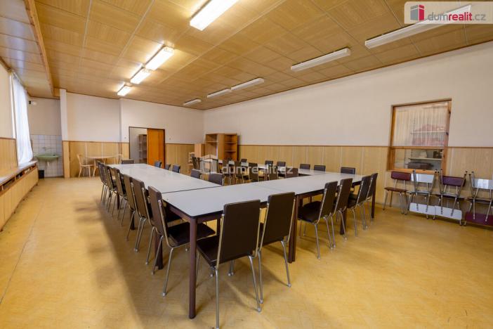 Prodej rybníku, Valeč - Kostrčany, 4174 m2