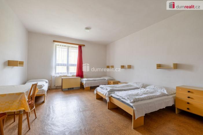 Prodej rybníku, Valeč - Kostrčany, 4174 m2