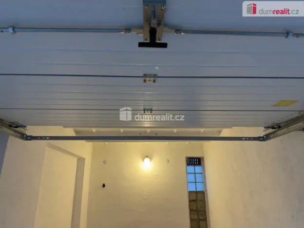 Prodej garáže, Kladno - Kročehlavy, Litevská, 18 m2