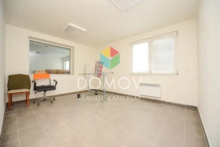 Pronájem skladu, Hýskov, Na Krétě, 394 m2