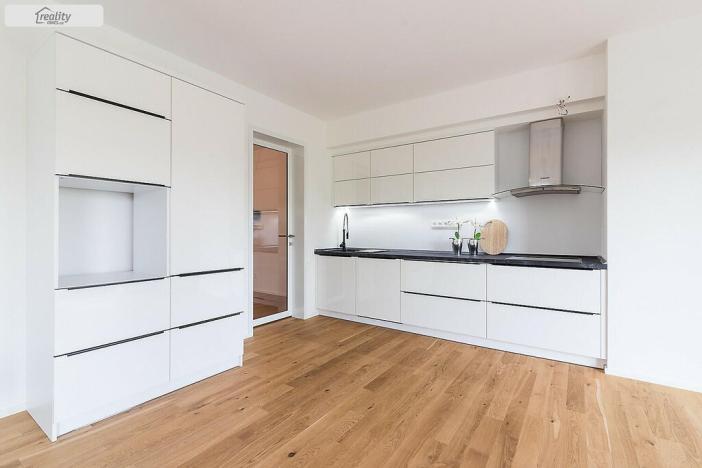 Pronájem bytu 3+kk, Řevnice, nám. Krále Jiřího z Poděbrad, 98 m2