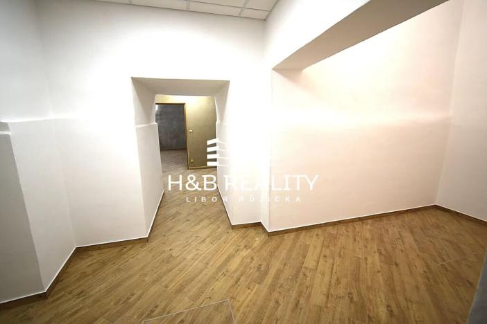 Pronájem obchodního prostoru, Praha - Malá Strana, Malostranské náměstí, 210 m2