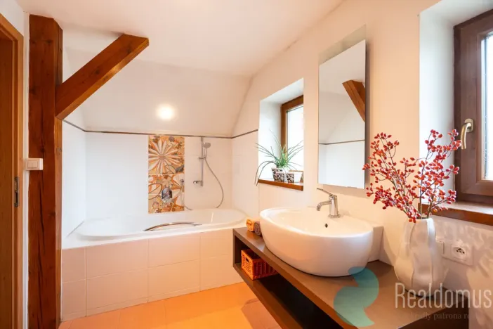 Prodej rodinného domu, Srubec, Do Zahrádek, 196 m2