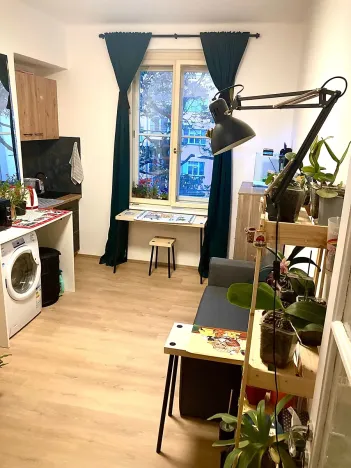 Pronájem bytu 1+kk, Praha - Vinohrady, Hradecká, 17 m2