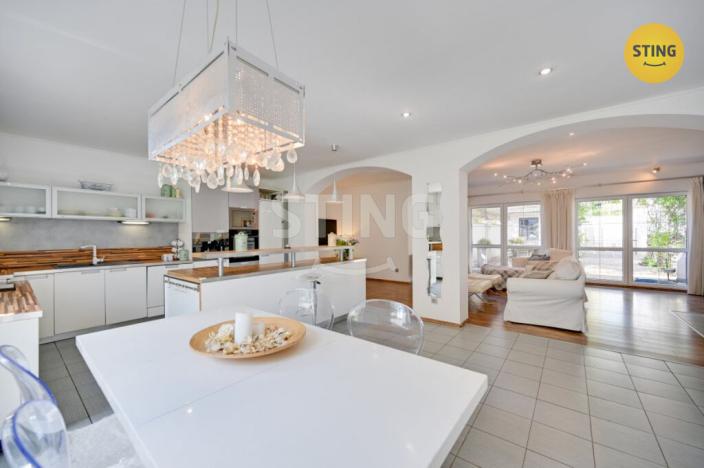 Pronájem rodinného domu, Mikulov, Bezručova, 204 m2