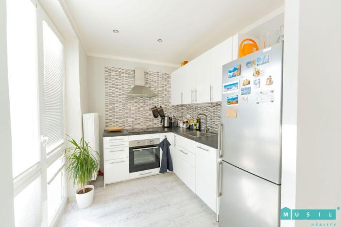 Pronájem bytu 2+kk, Olomouc, Legionářská, 52 m2