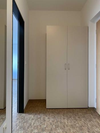 Pronájem bytu 2+kk, Praha - Smíchov, Křížová, 38 m2