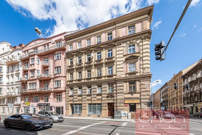 Prodej bytu 3+1, Praha - Smíchov, Zborovská, 89 m2