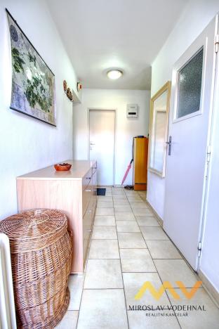 Pronájem bytu 2+1, Hradec Králové, Na Střezině, 55 m2