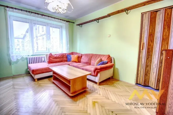 Pronájem bytu 2+1, Hradec Králové, Na Střezině, 55 m2