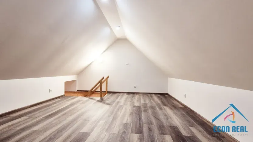 Pronájem bytu 2+kk, Brandýs nad Labem-Stará Boleslav - Brandýs nad Labem, S. K. Neumanna, 50 m2