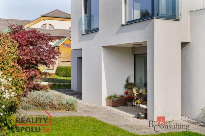 Prodej rodinného domu, Velké Popovice, U Školky, 190 m2