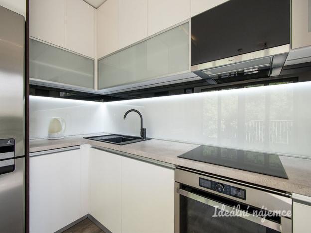 Pronájem bytu 2+kk, Praha - Žižkov, Hartigova, 58 m2