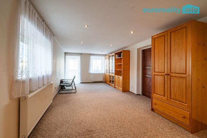 Prodej rodinného domu, Chodová Planá, Pivovarská, 274 m2