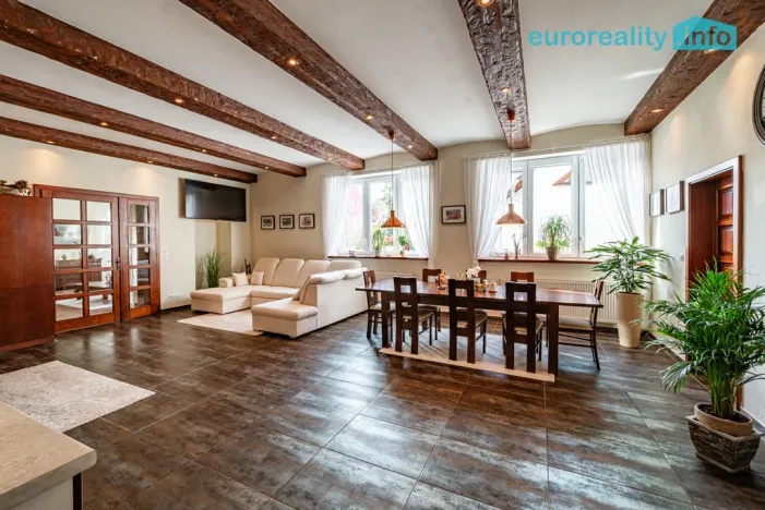 Prodej rodinného domu, Chodová Planá, Pivovarská, 274 m2