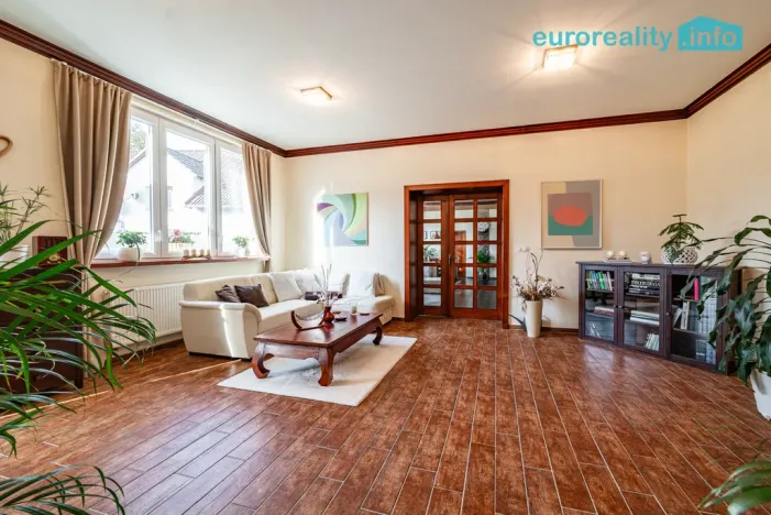 Prodej rodinného domu, Chodová Planá, Pivovarská, 274 m2