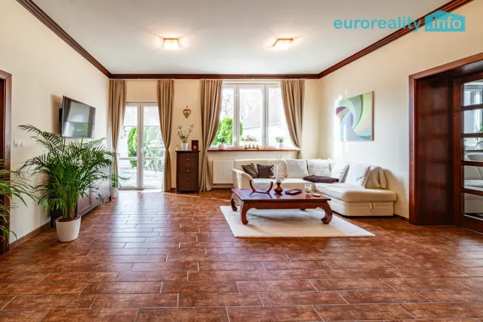 Prodej rodinného domu, Chodová Planá, Pivovarská, 274 m2