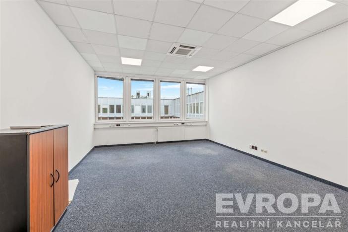 Pronájem kanceláře, Praha - Strašnice, V olšinách, 38 m2