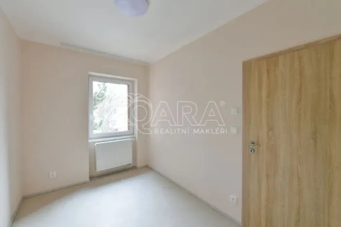 Pronájem bytu 1+1, Praha - Střížkov, Chrastavská, 28 m2