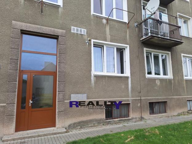 Pronájem bytu 1+kk, Podbořany, Husova, 24 m2