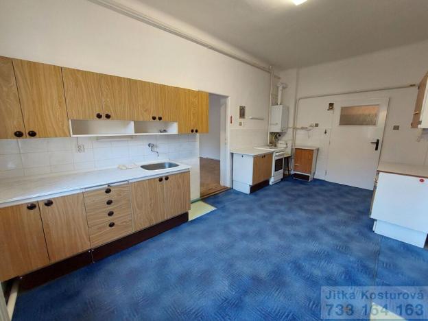 Pronájem bytu 2+1, Krnov - Pod Cvilínem, Chářovská, 90 m2