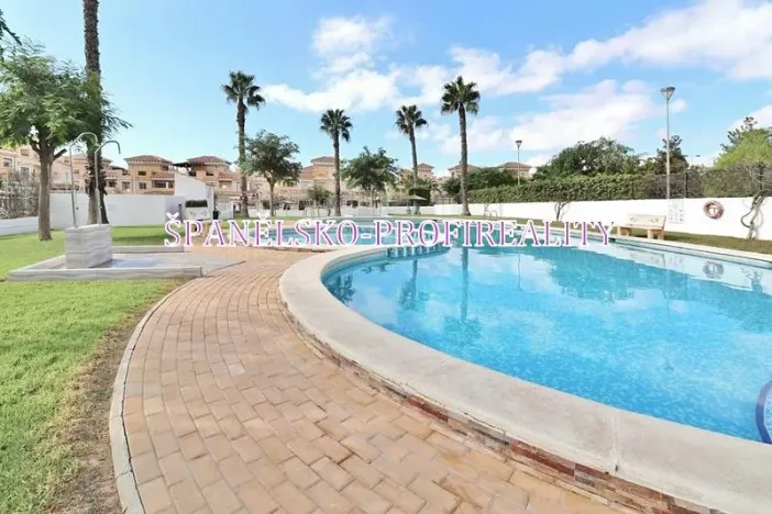 Prodej vily, Torrevieja, Španělsko, 90 m2