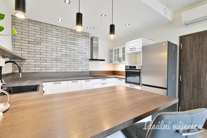 Pronájem bytu 2+kk, Brno - Pisárky, Poříčí, 57 m2