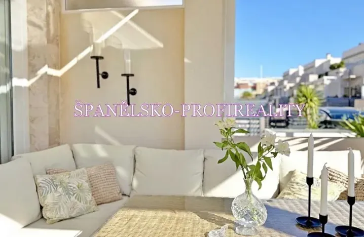 Prodej vily, Torrevieja, Španělsko, 100 m2